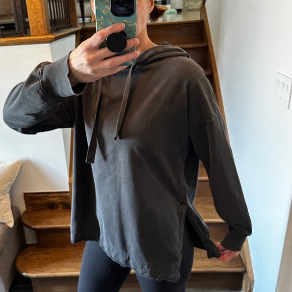 Aerie Black Hoodie - Picture 3 of 9